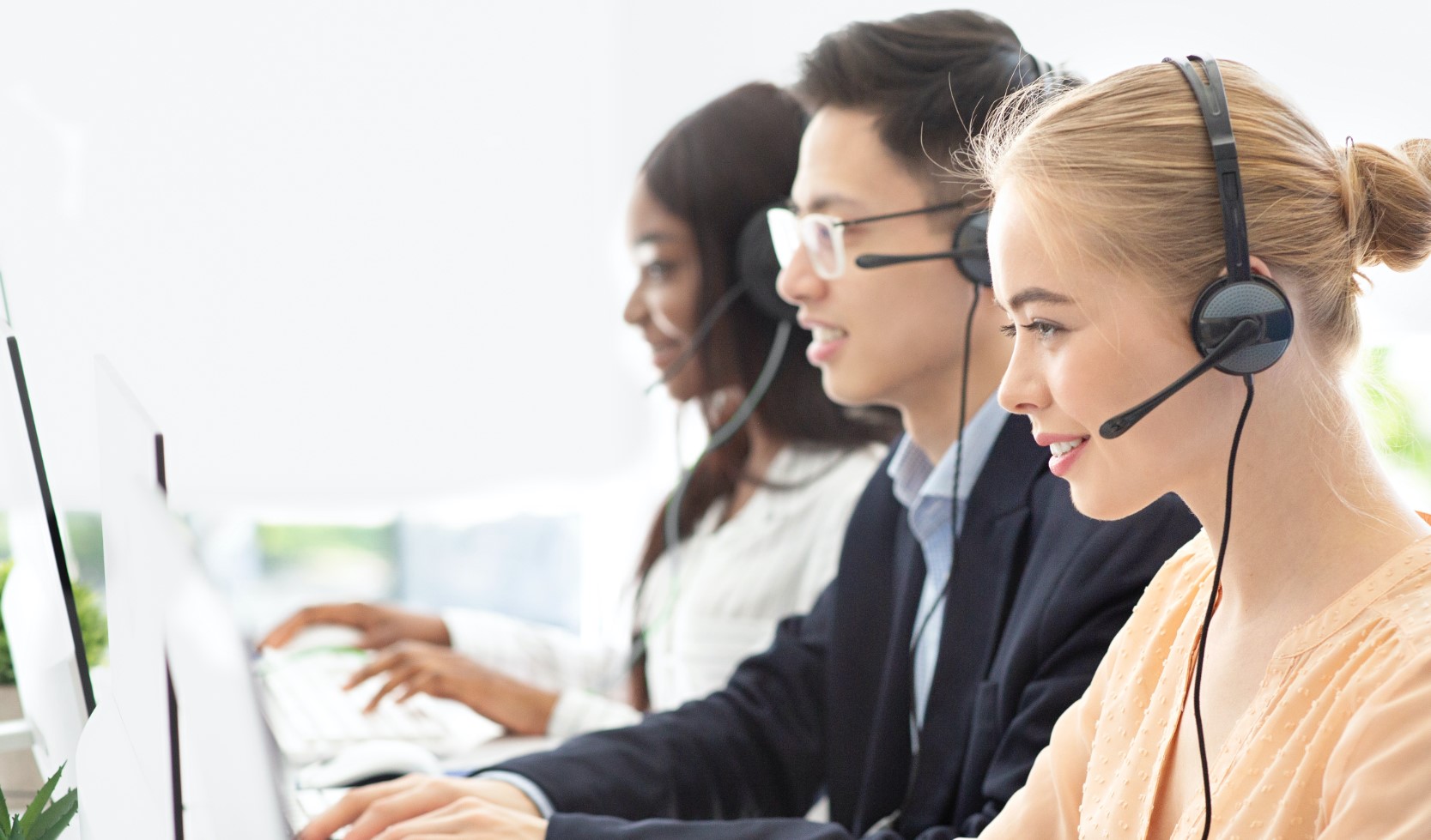 How Virtual Receptionist Service Can Help Small Businesses Grow